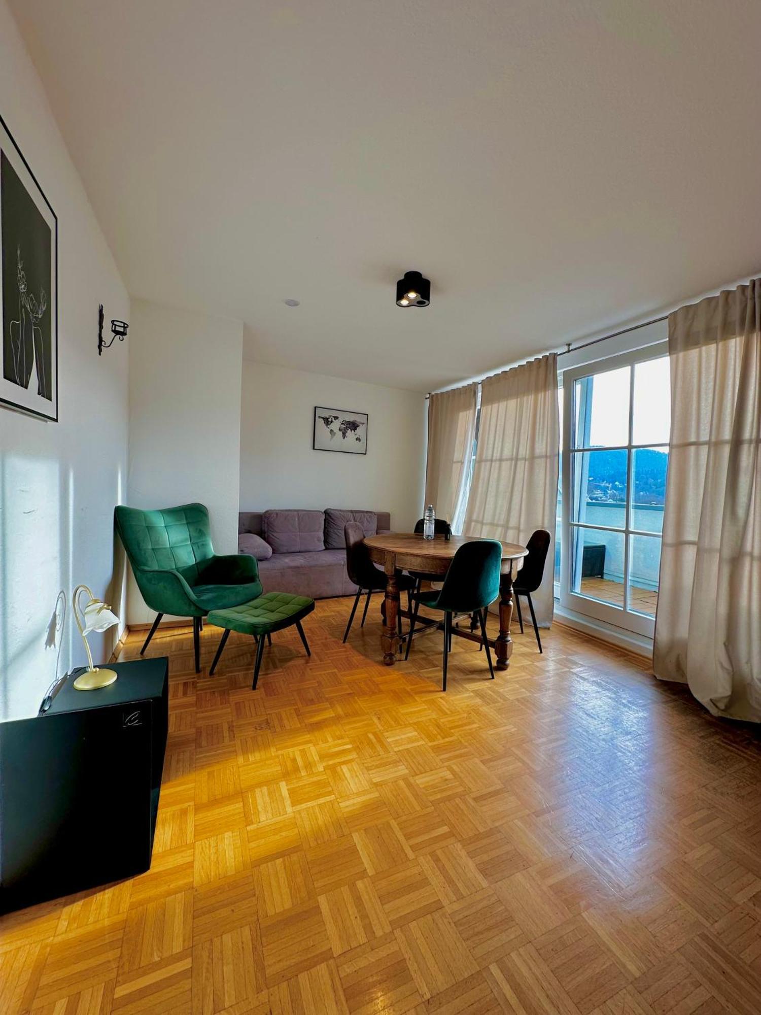 Hirsch Appartements Baden-Baden Exterior foto