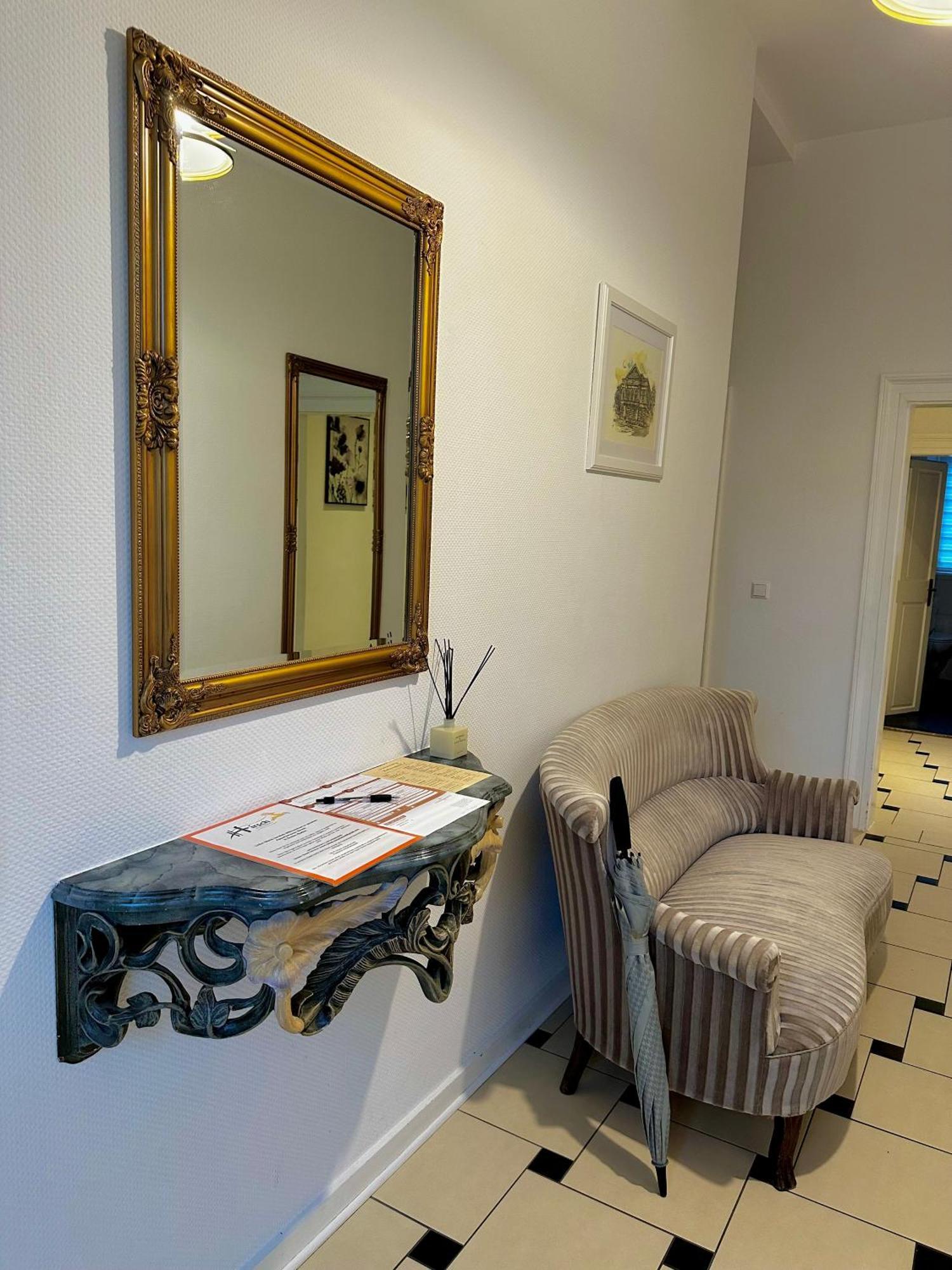 Hirsch Appartements Baden-Baden Exterior foto