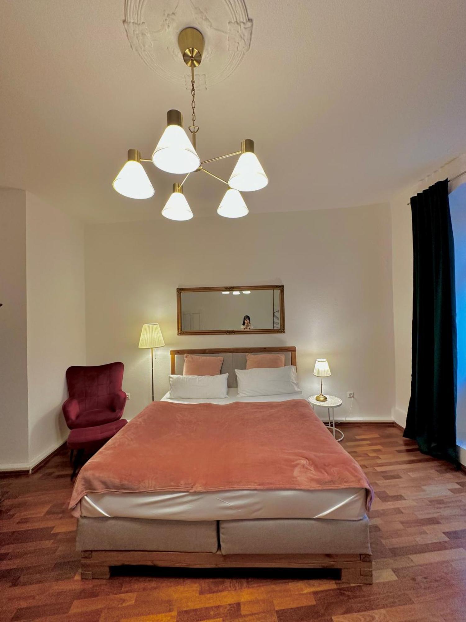 Hirsch Appartements Baden-Baden Exterior foto